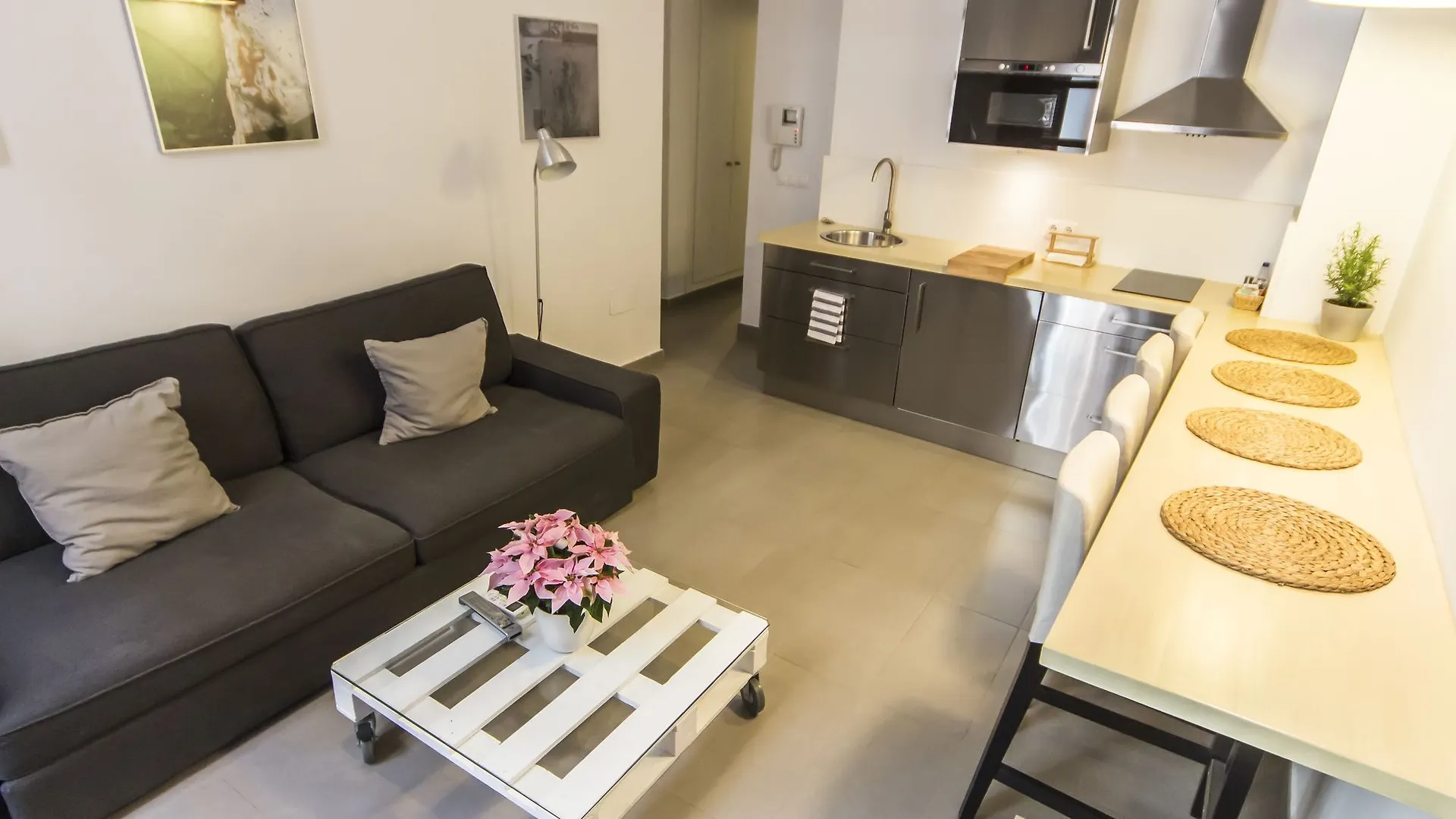 Апартаменты Apartamentos Malaga Picasso
