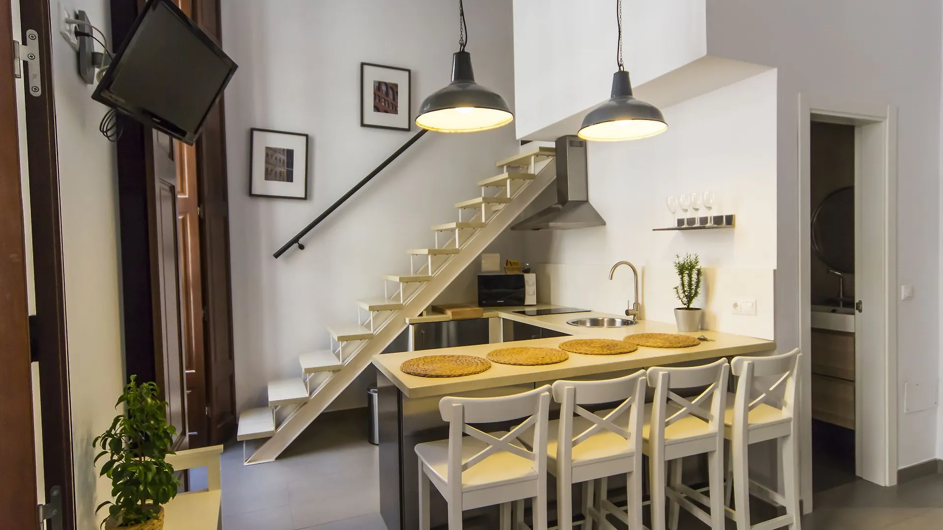 Apartamentos Malaga Picasso Апартаменты